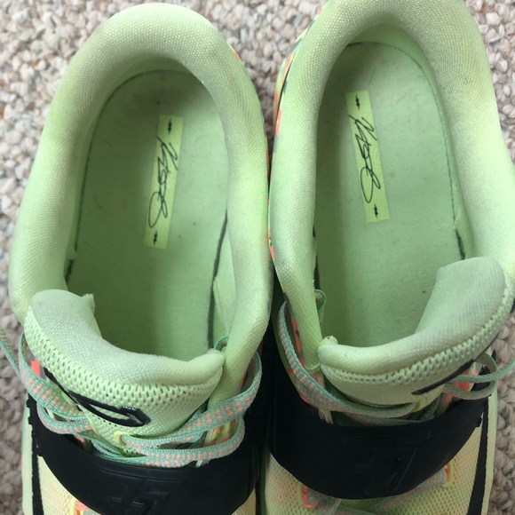 Nike KD’s sneakers. Youth 7 Kevin Durant Easter liquid - Picture 8 of 8